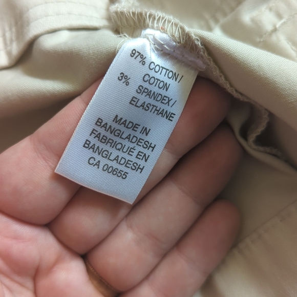 Reitmans Sz 9 Button Up Top Blazer in Tan - Picture 4 of 4